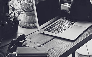 股票如何网上开户流程:股票买卖交易软件-重大资产重组！大牛股今日复牌！